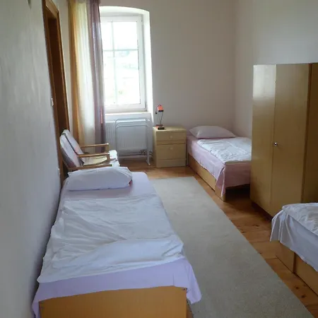 Turisticka Vendégház Podomí