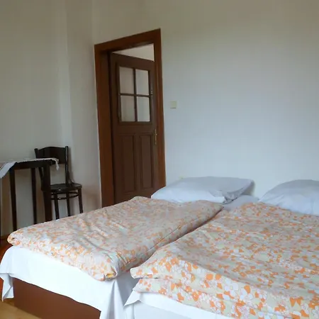 Turisticka Vendégház Podomí